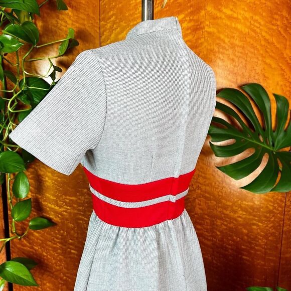 VICKY VAUGHN 1960’s 60s Retro Vintage Red & Grey Mini Mod Shift Scooter Dress XS - Picture 8 of 10